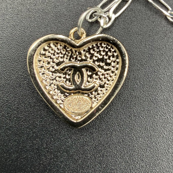 Chanel Charm Authentic with Unbranded Chain - Picture 4 of 9